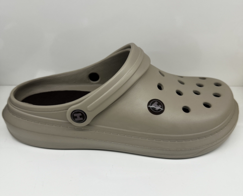 Unisex Full-Size Molded Crocs Slippers – Fashionable & Comfortable Footwear