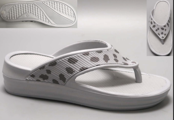 Full Size Flip Flops for Women – Basic Pool Slides with Young, Stylish Vibe